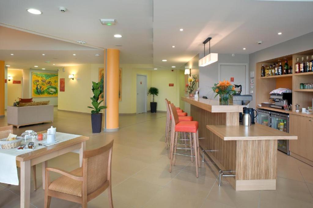 Domitys Les Cles D'Or Orthez Exterior foto
